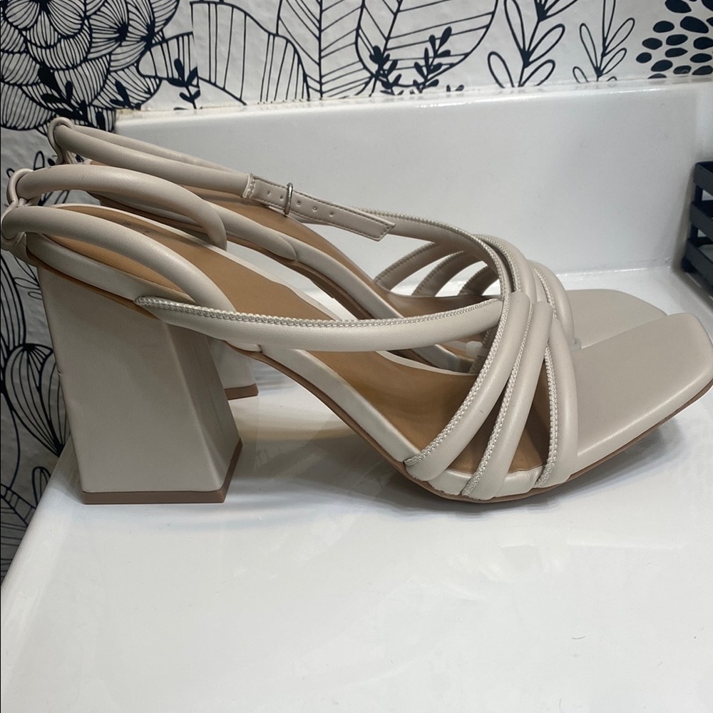 A NEW DAY Katana Cream Strappy Heels *flawed - Picture 7 of 9